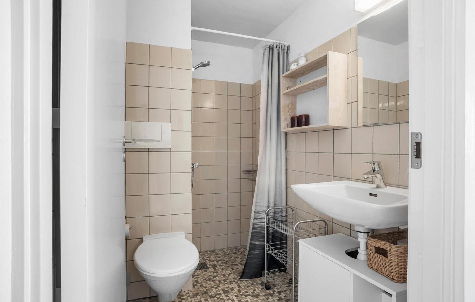 Cozy Apartment In Ringkobing With Kitchen Exterior foto